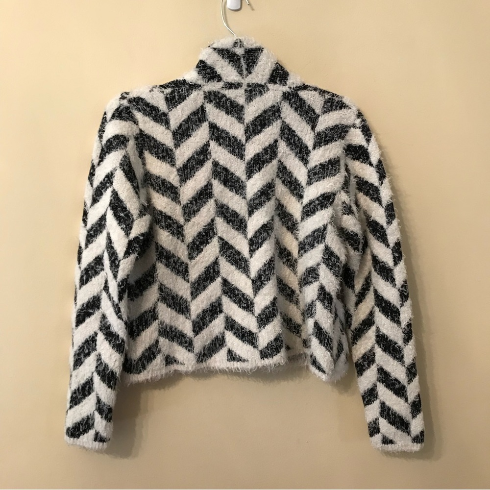 August Moon Zebra No Button Sweater  Cardigan - Picture 3 of 5